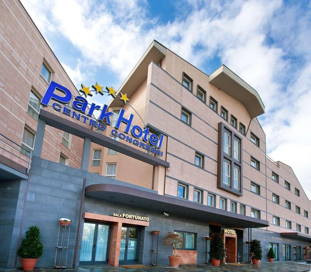 Park Hotel Centro Congressi Потенца Экстерьер фото